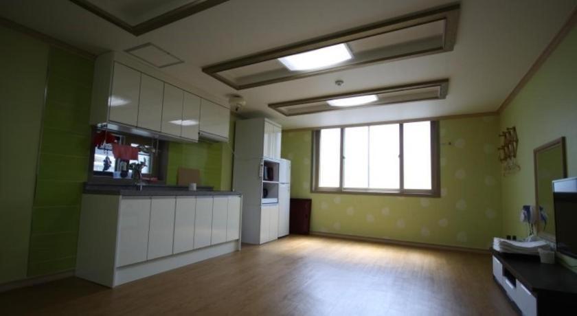 Ulleungdo Ace Hotel מראה חיצוני תמונה