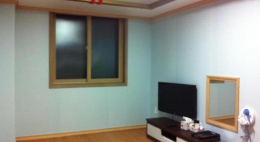 Ulleungdo Ace Hotel מראה חיצוני תמונה