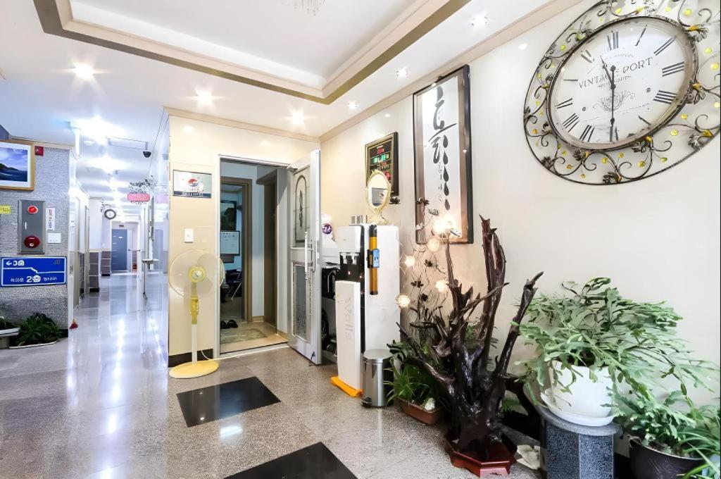 Ulleungdo Ace Hotel מראה חיצוני תמונה