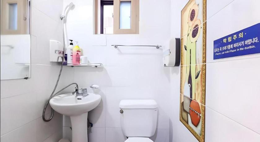 Ulleungdo Ace Hotel מראה חיצוני תמונה